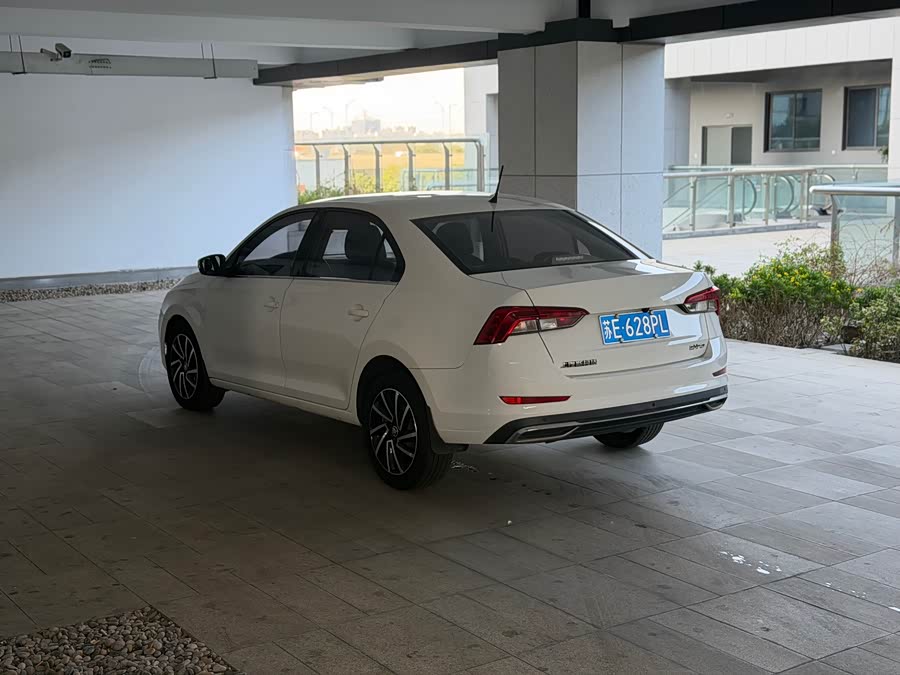 Skoda Rapid 2021 car image #6