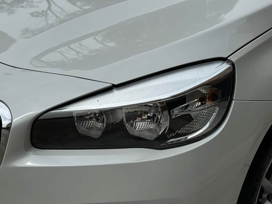 BMW 2 Series Tourer 2019 car image #6