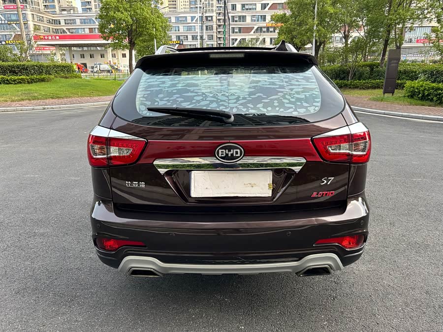 BYD S7 2017 car image #6