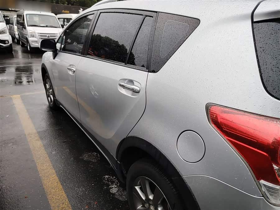 Toyota Reiz 2017 immagine di auto #6