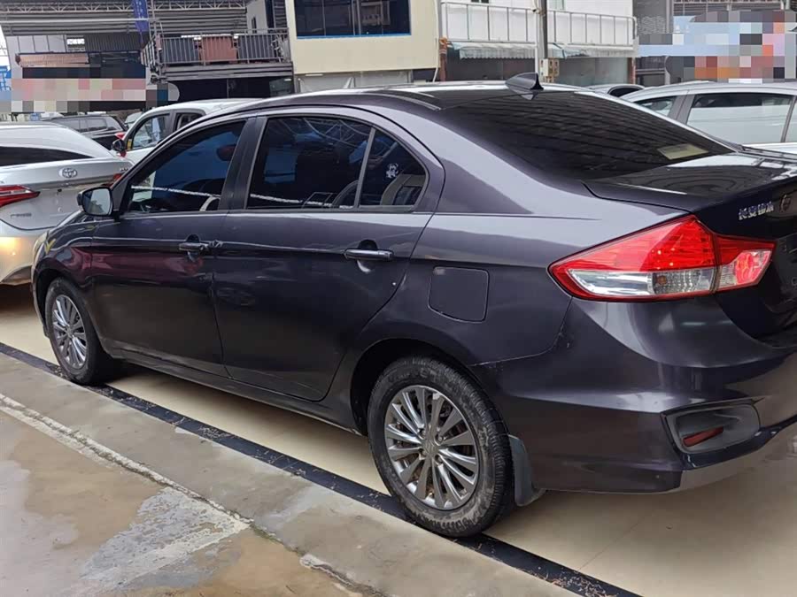 Suzuki Ciaz 2016 immagine di auto #6