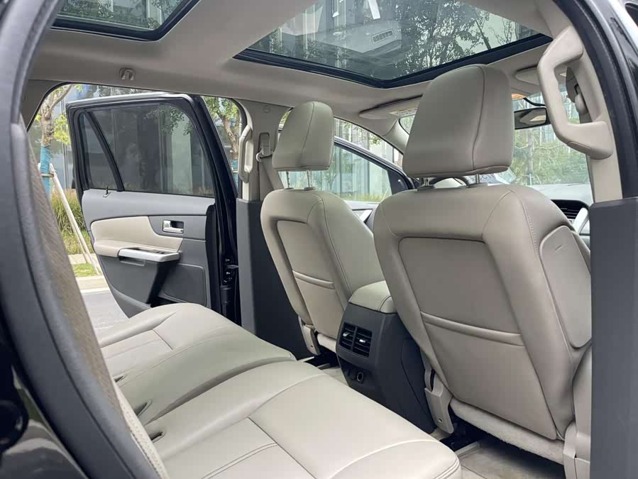 Ford Edge (Imported) 2011 immagine di auto #6