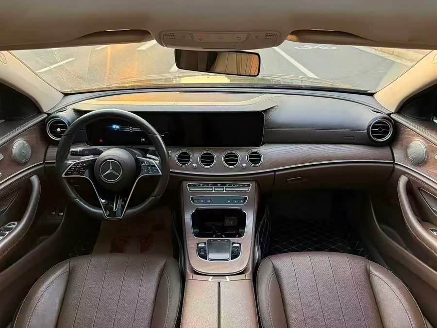 Mercedes-Benz E Class New Energy 2022 car image #6