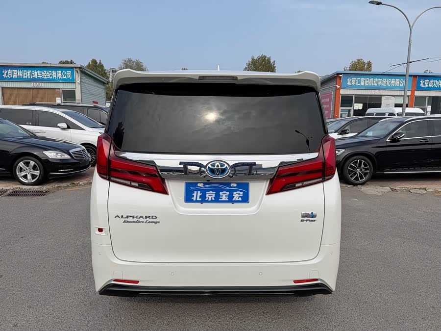 Toyota Alphard 2019 car image #6