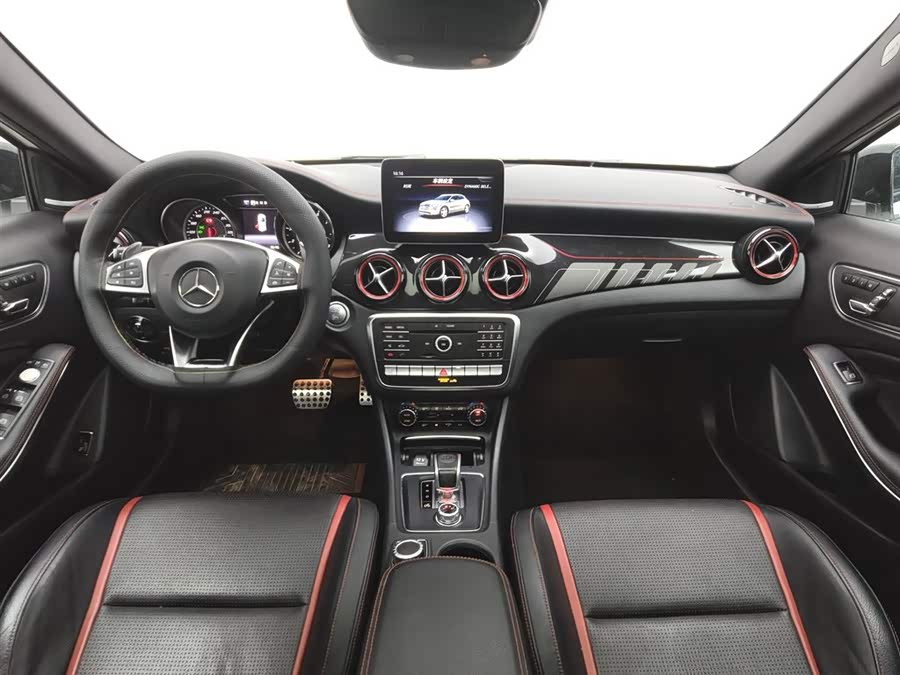 Mercedes-Benz GLA AMG 2018 car image #6