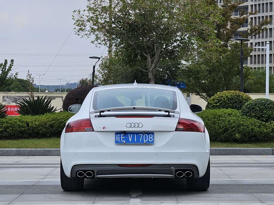 Audi TTS 2012 #6 Audi TTS 2012 car image #6
