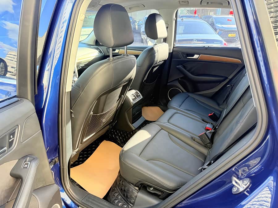 Audi Q5 (Imported) 2016 car image #6