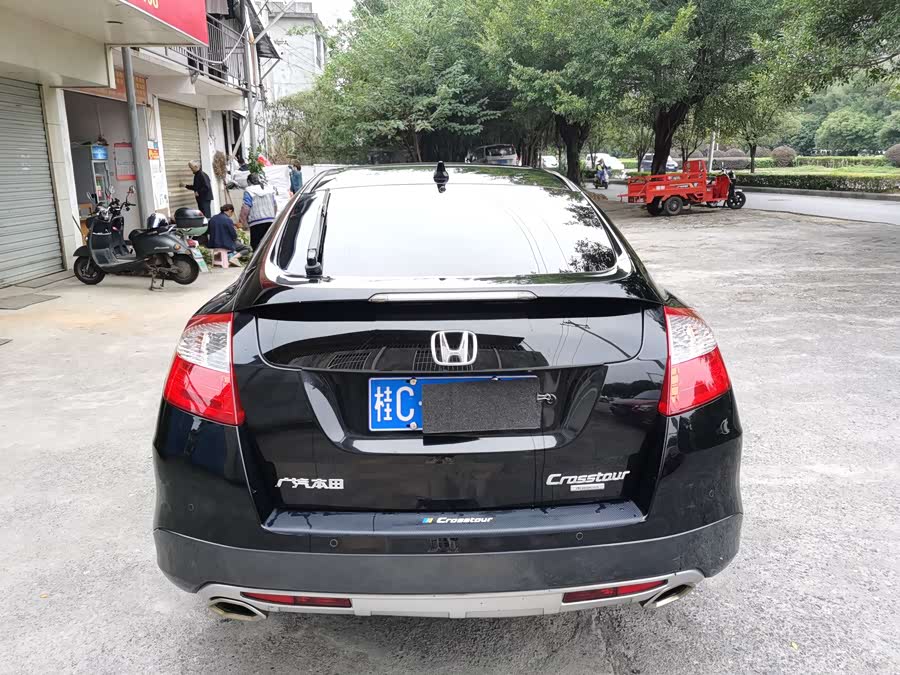 Honda CROSSTOUR 2015 #6 Honda CROSSTOUR 2015 изображение автомобиля #6