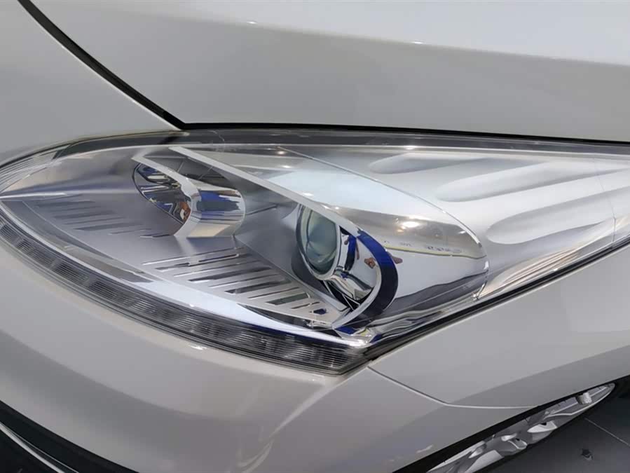 Peugeot 3008 2018 صورة سيارة #6