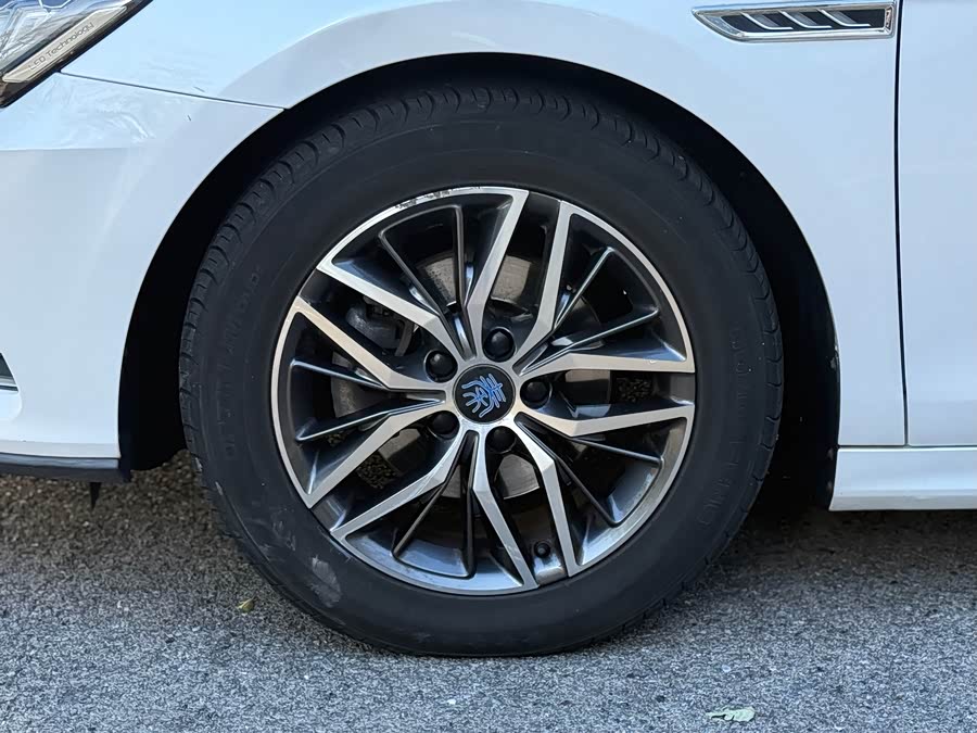 BYD Qin Pro New Energy 2018 car image #6