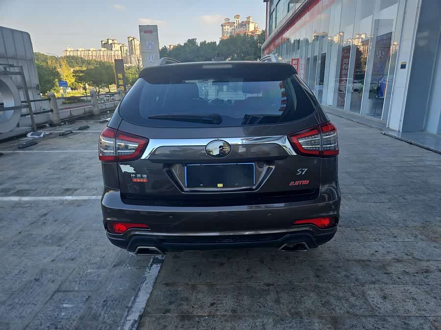 BYD S7 2017 car image #6