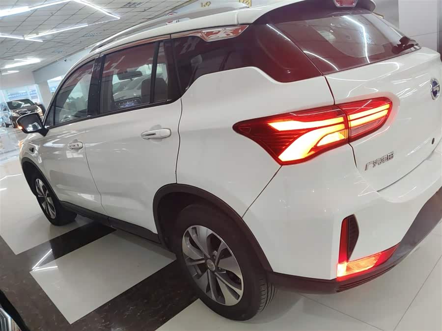 GAC ix4 2018 #6 GAC ix4 2018 car image #6