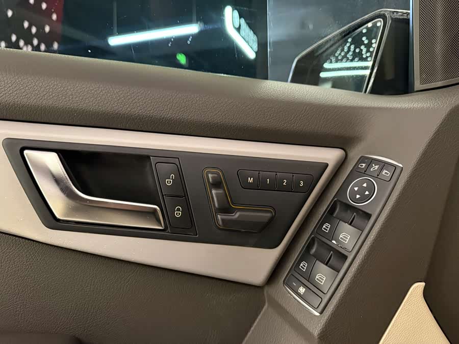 Mercedes-Benz GLK Class 2014 car image #6