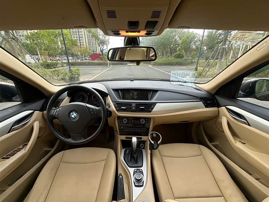 BMW X1 (Imported) 2012 car image #6