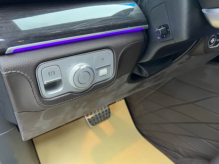 Mercedes-Benz GLS Class 2024 #6 Mercedes-Benz GLS Class 2024 car image #6