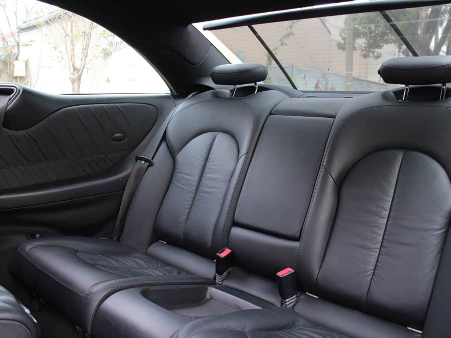 Mercedes-Benz CLK Class 2008 immagine di auto #6