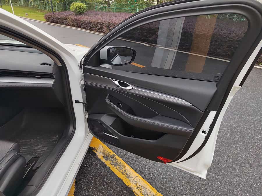 GEELY PrefaceL 2020 صورة سيارة #6