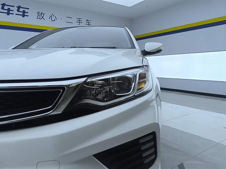 GEELY Vision 2020 car image #6