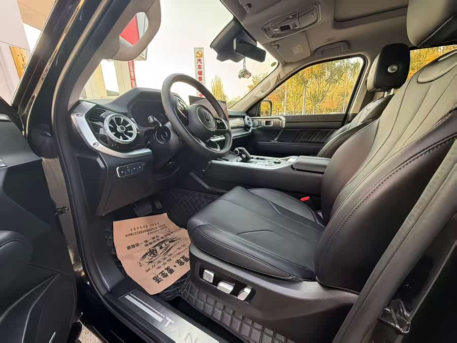 Tank 400 New Energy 2025 #6 Tank 400 New Energy 2025 car image #6