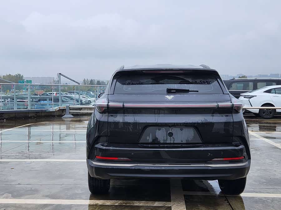 哪吒汽车 哪吒X 2024 汽车图片 #6