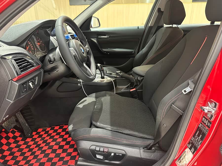 BMW 1 Series (Imported) 2012 car image #6