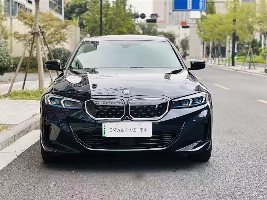 BMW i3 2024 car image #6