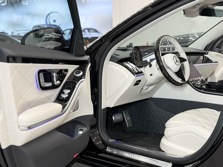 Mercedes-Benz Maybach S Class 2023 car image #6