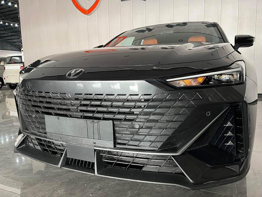 Changan UNI-V iDD 2024 #6 Changan UNI-V iDD 2024 car image #6