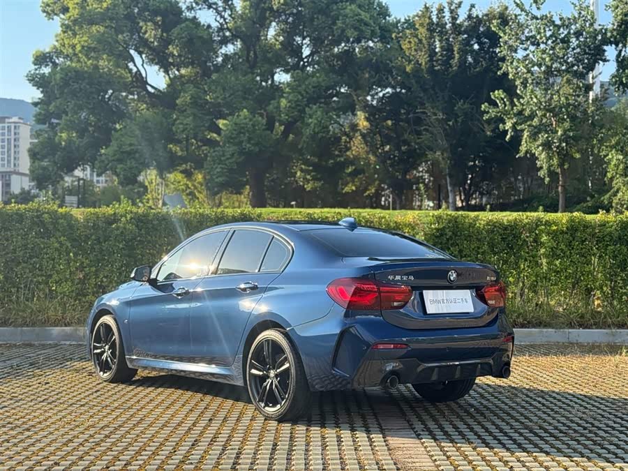 BMW 1 Series 2023 #6 BMW 1 Series 2023 car image #6