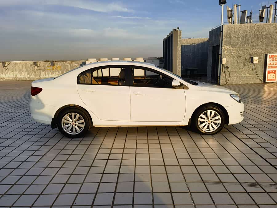 Roewe 350 2015 car image #6