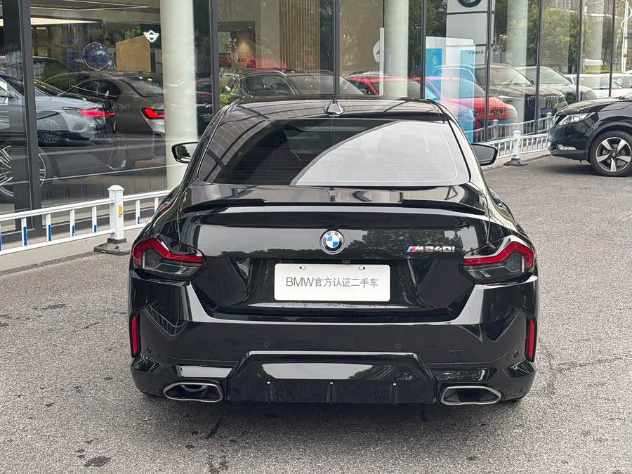 BMW M240i 2024 immagine di auto #6