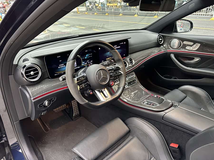 Mercedes-Benz E AMG 2022 immagine di auto #6