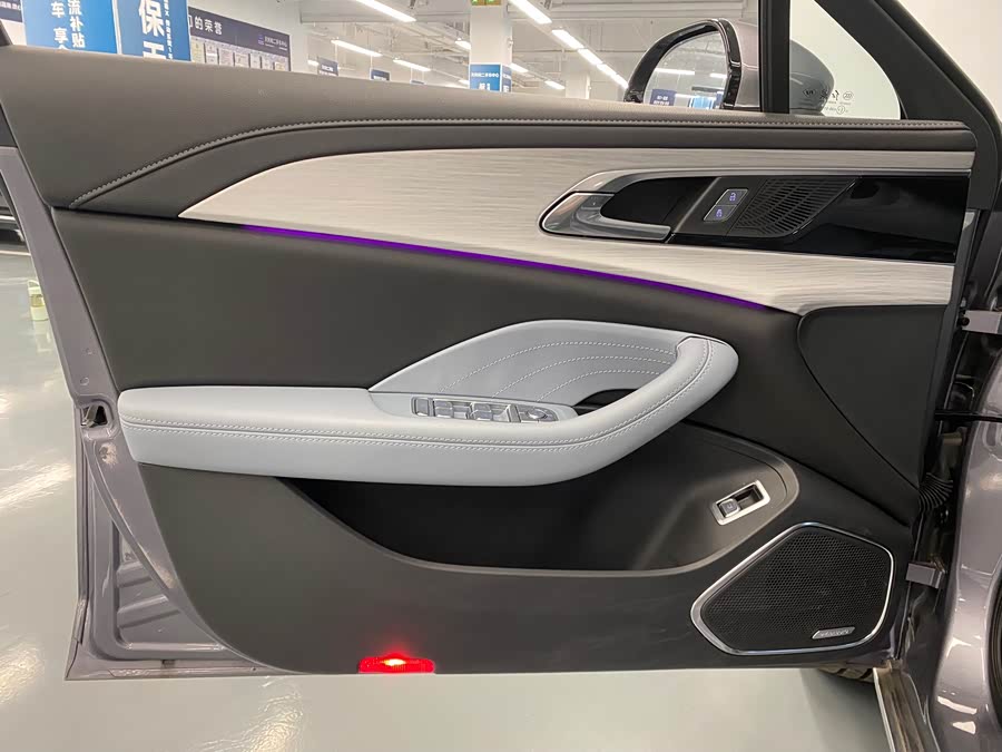 HongQi H5 PHEV 2025 car image #6