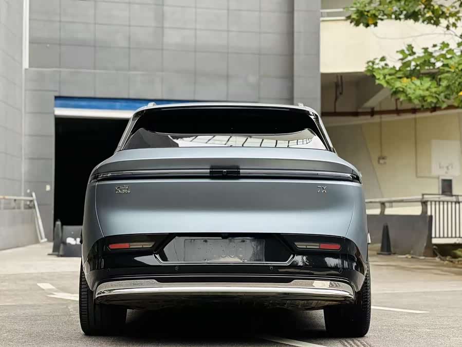 Zeekr 7X 2024 car image #6
