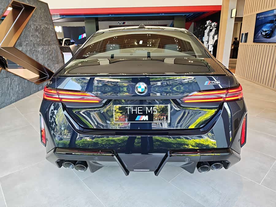 BMW M5 New Energy #6 BMW M5 New Energy immagine di auto #6