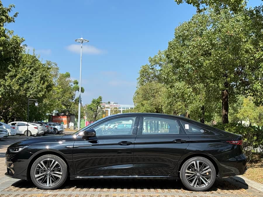 Chery Arrizo 8 Pro 2025 #6 Chery Arrizo 8 Pro 2025 car image #6