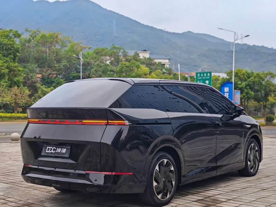 Xpeng X9 2024 imagem de carro #6