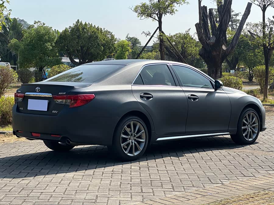 Toyota Reiz 2013 immagine di auto #6