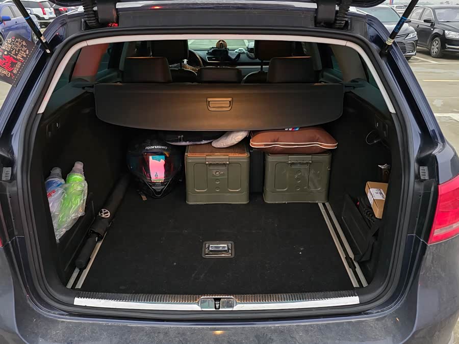 Volkswagen Magotan (Imported) 2012 car image #6