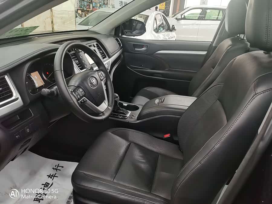 Toyota Highlander 2017 car image #6