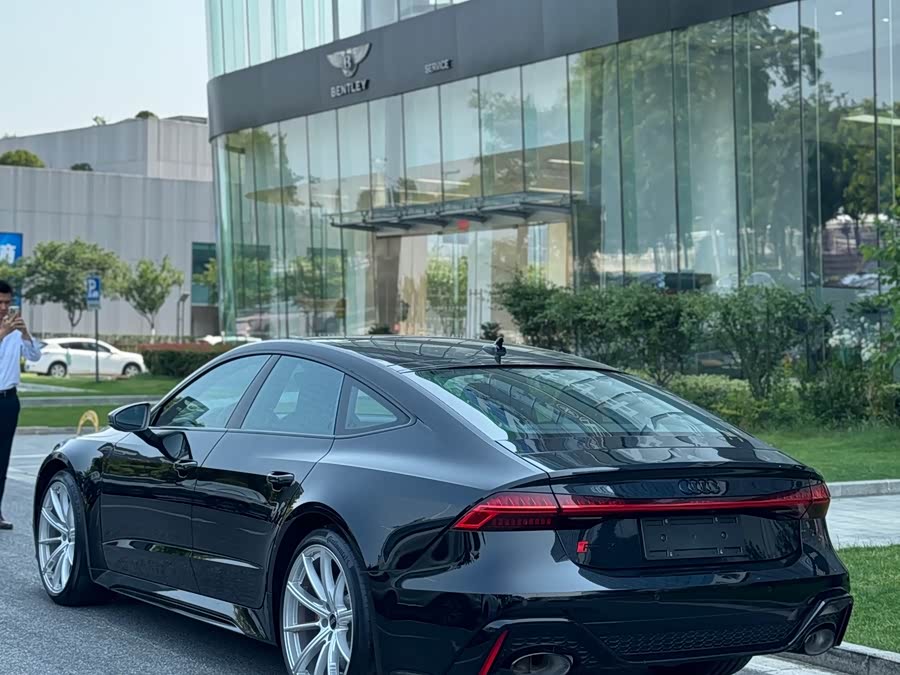 Audi RS 7 2025 car image #6