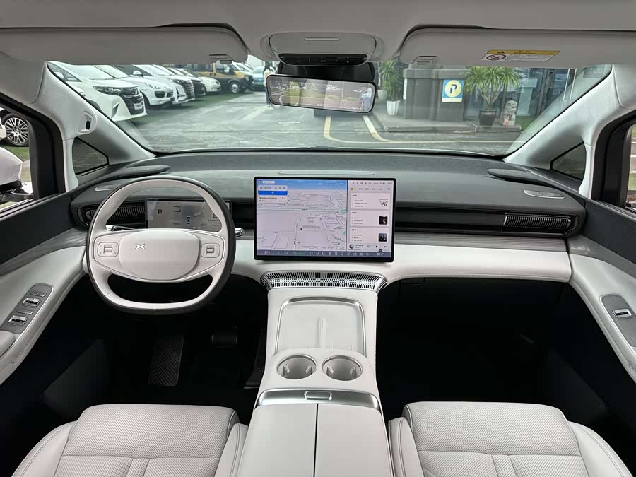 Xpeng X9 2024 immagine di auto #6