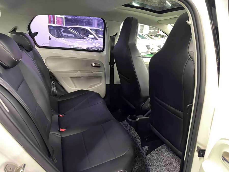 Volkswagen up! 2016 imagem de carro #6