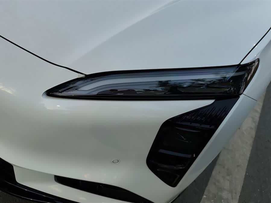 HongQi TianGong 08 2025 #6 HongQi TianGong 08 2025 car image #6