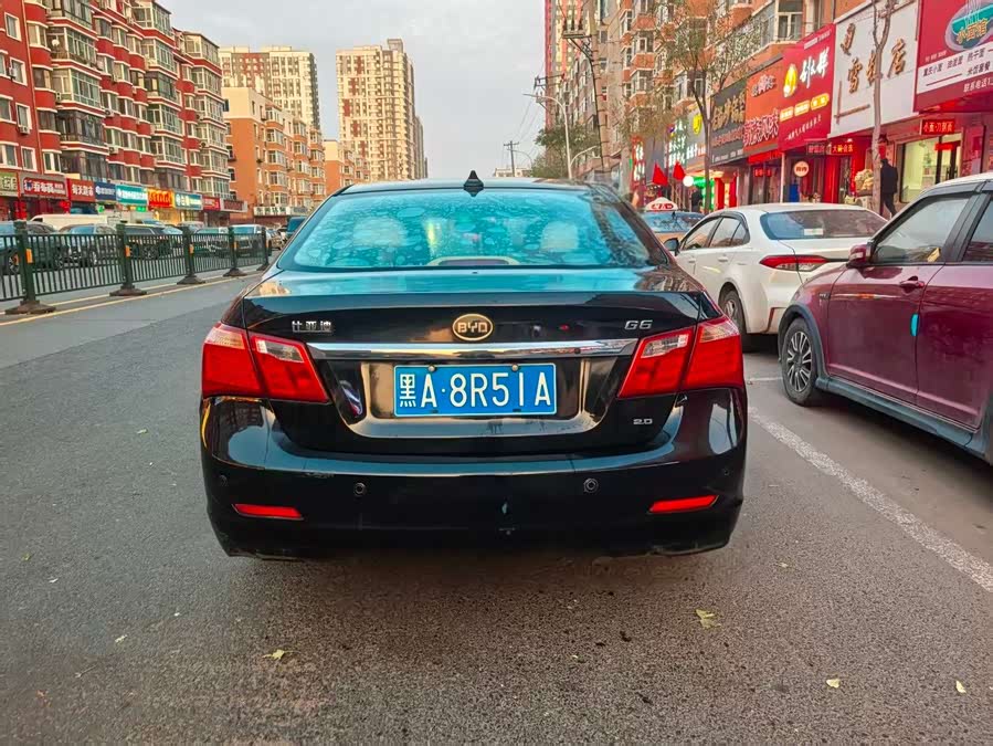 BYD G6 2011 car image #6