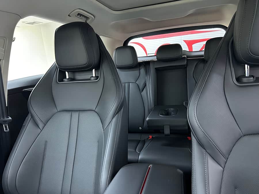 HongQi HS3 PHEV 2024 car image #6