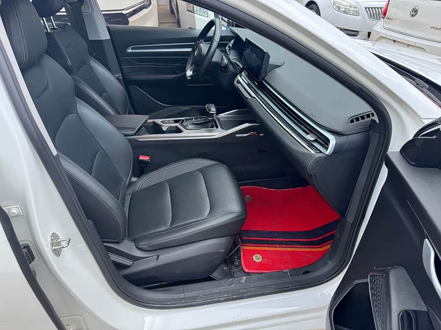 GEELY Emgrand 2021 car image #6