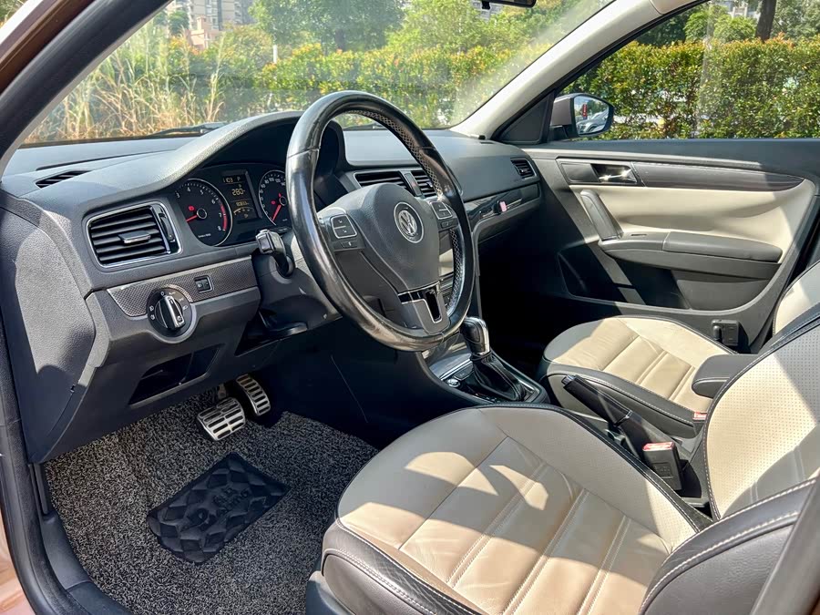 Volkswagen Cross Lavida 2015 #6 Volkswagen Cross Lavida 2015 car image #6