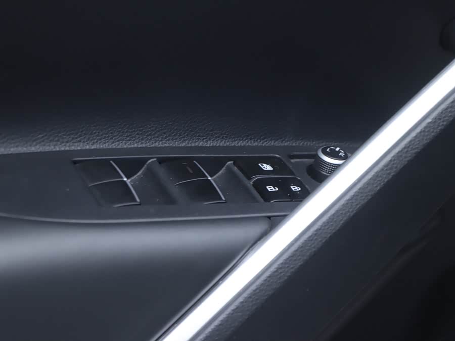 Toyota Frontlander 2023 #6 Toyota Frontlander 2023 imagen de coche #6