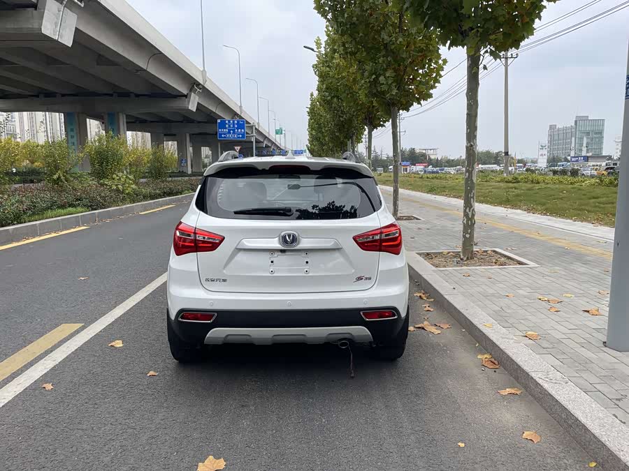 Changan CS35 2017 car image #6